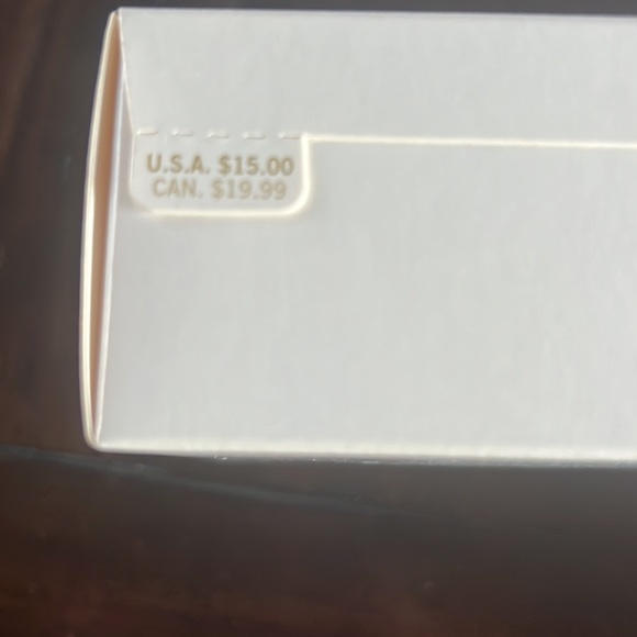 NIB 2009 Hallmark Keepsake “Love Fresh From Heaven” w/ special lighting effect - Picture 3 of 3